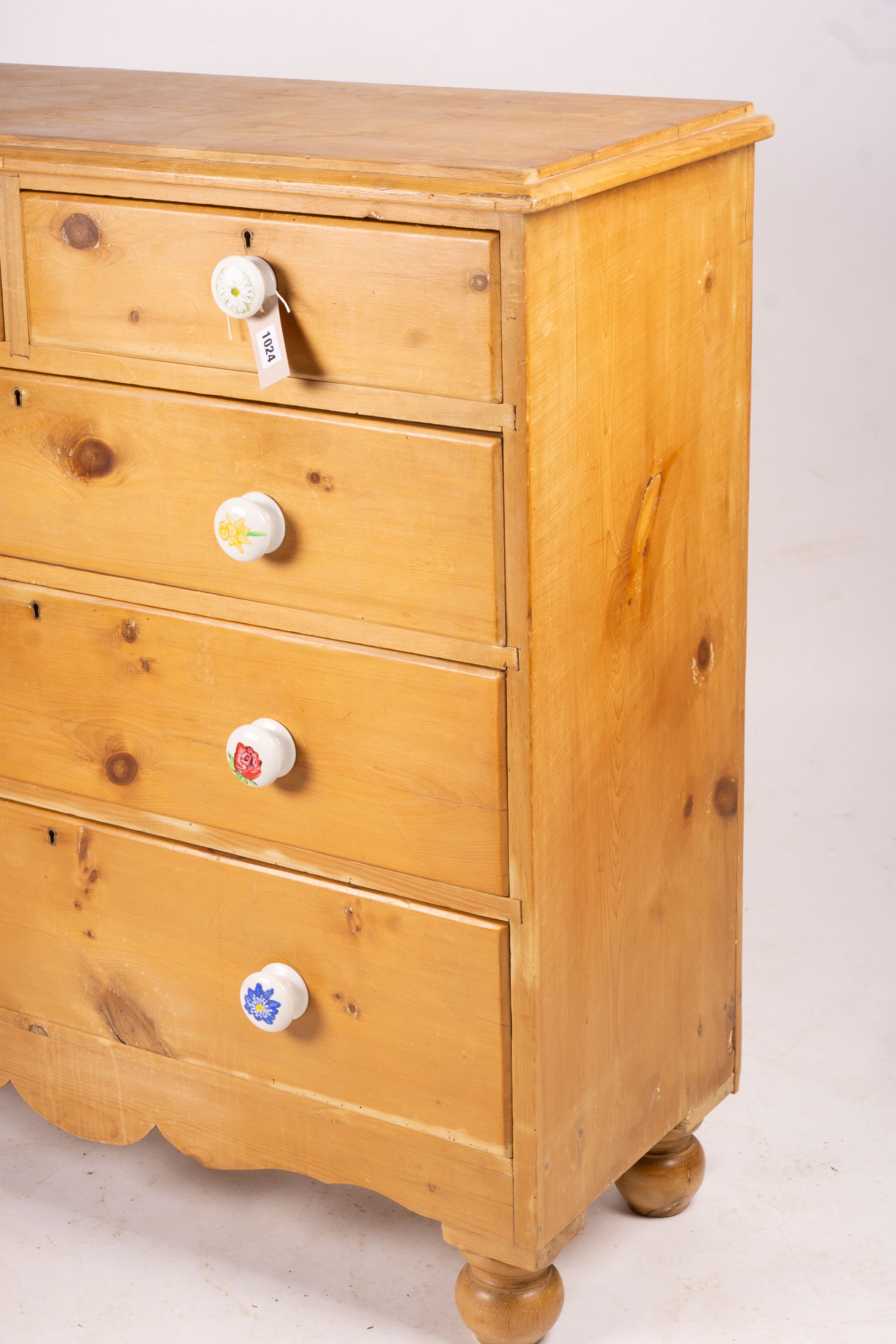 A Victorian pine chest of drawers, width 106cm, depth 41cm, height 106cm